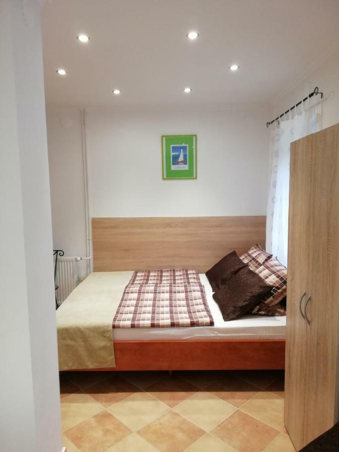 Zoe Apartman Siofok Exterior photo